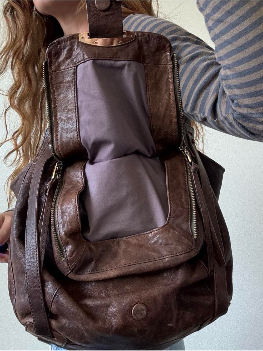 Kooba distressed brown slouchy leather hobo bag - Picture 5 of 8
